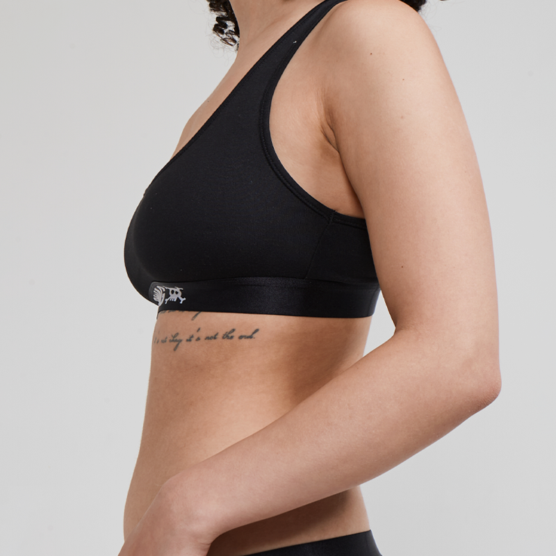 Blackout Unbasic Crop Top